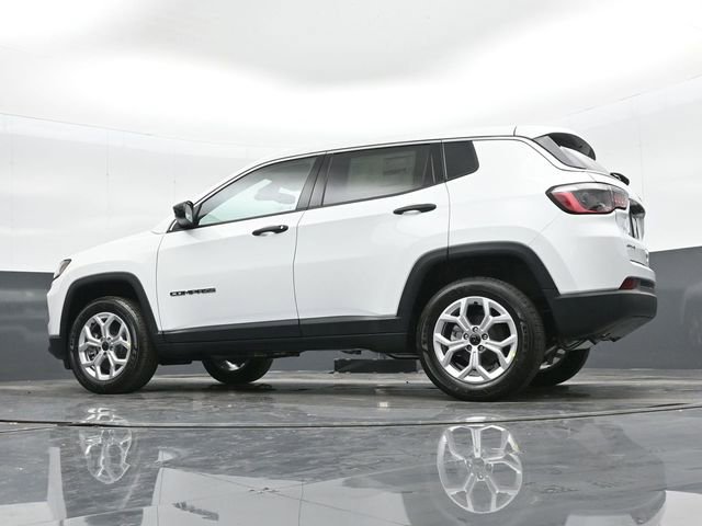 Used 2025 Jeep Compass Sport image 36
