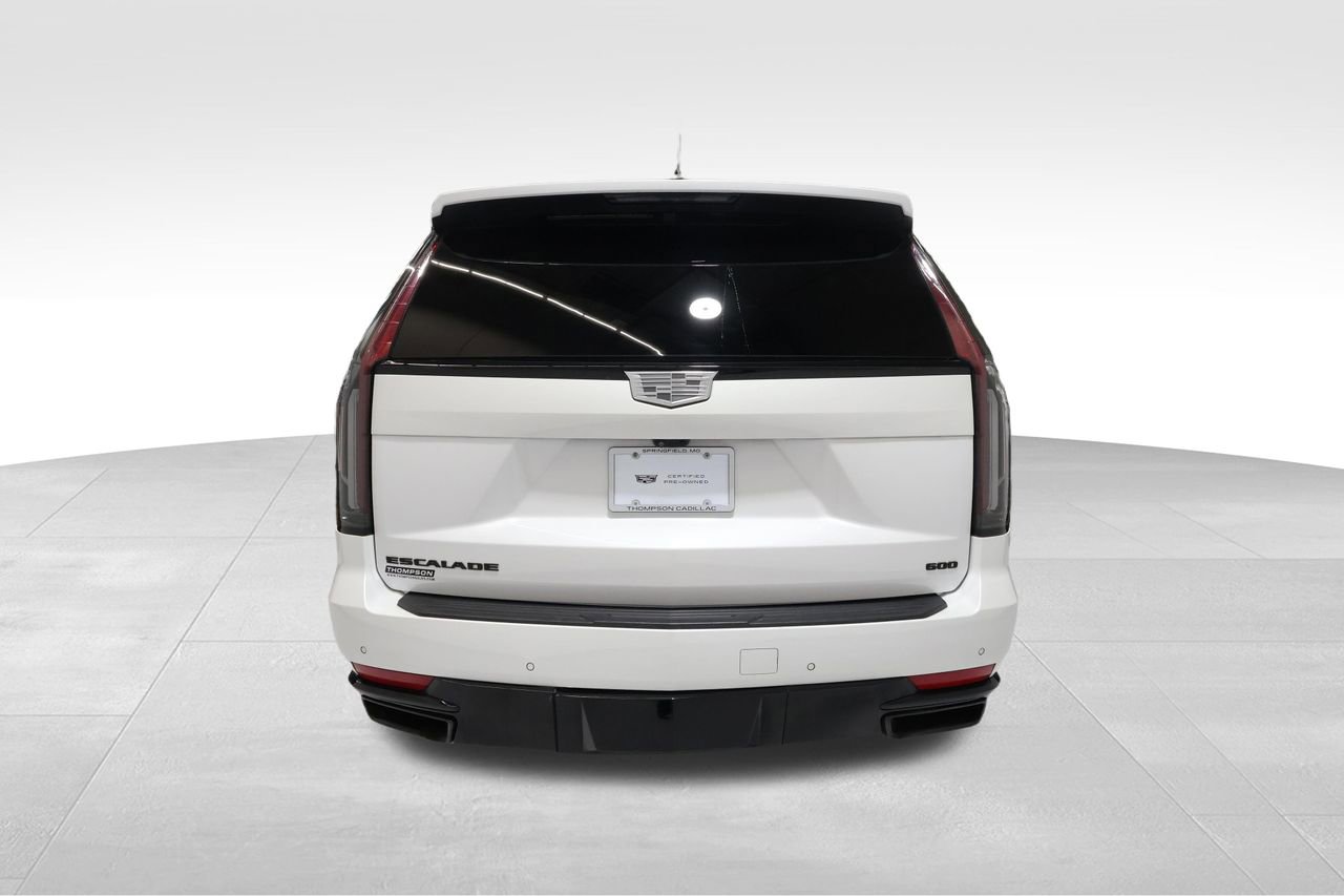 Certified 2024 Cadillac Escalade Sport Platinum w/ LPO, ONYX Package AWD/4WD image 3