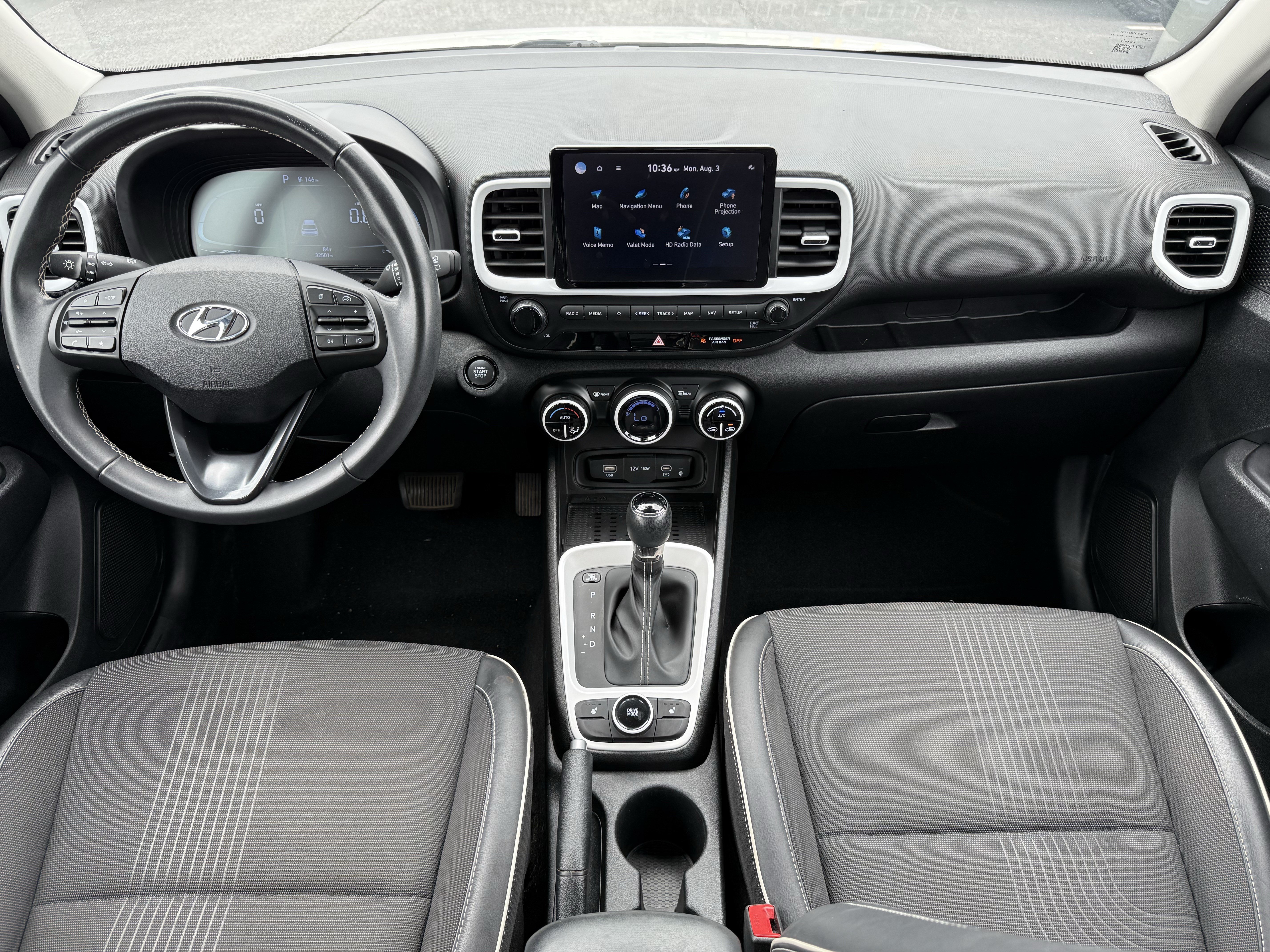Used 2024 Hyundai Venue Limited FWD image 27
