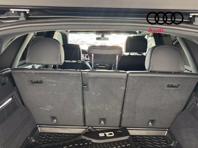 Used 2024 Audi Q5 2.0T Premium w/ Summer of Audi Package AWD/4WD image 12