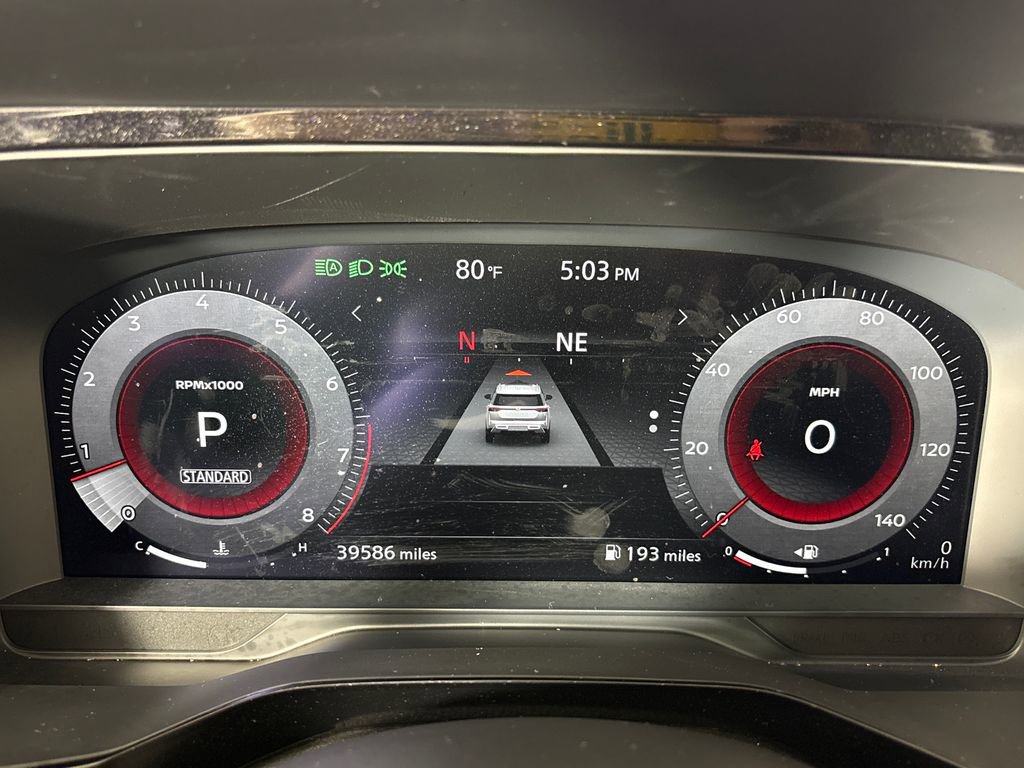 Used 2024 Nissan Pathfinder Platinum FWD image 19