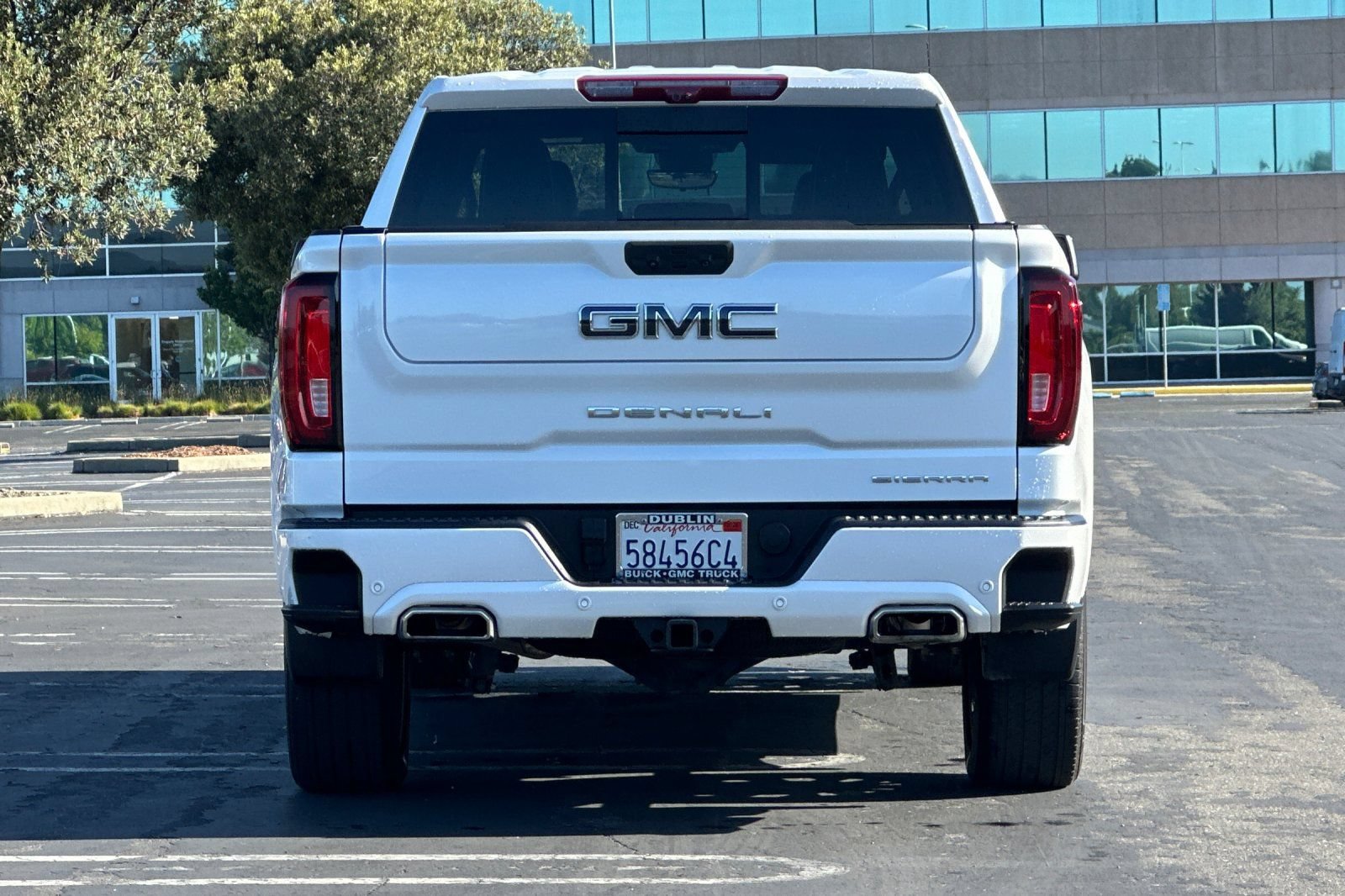 Used 2025 GMC Sierra 1500 Denali Ultimate AWD/4WD image 5