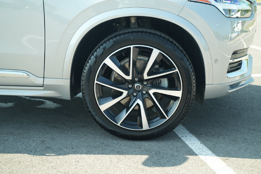 Used 2023 Volvo XC90 B5 Plus w/ Protection Package AWD/4WD image 50