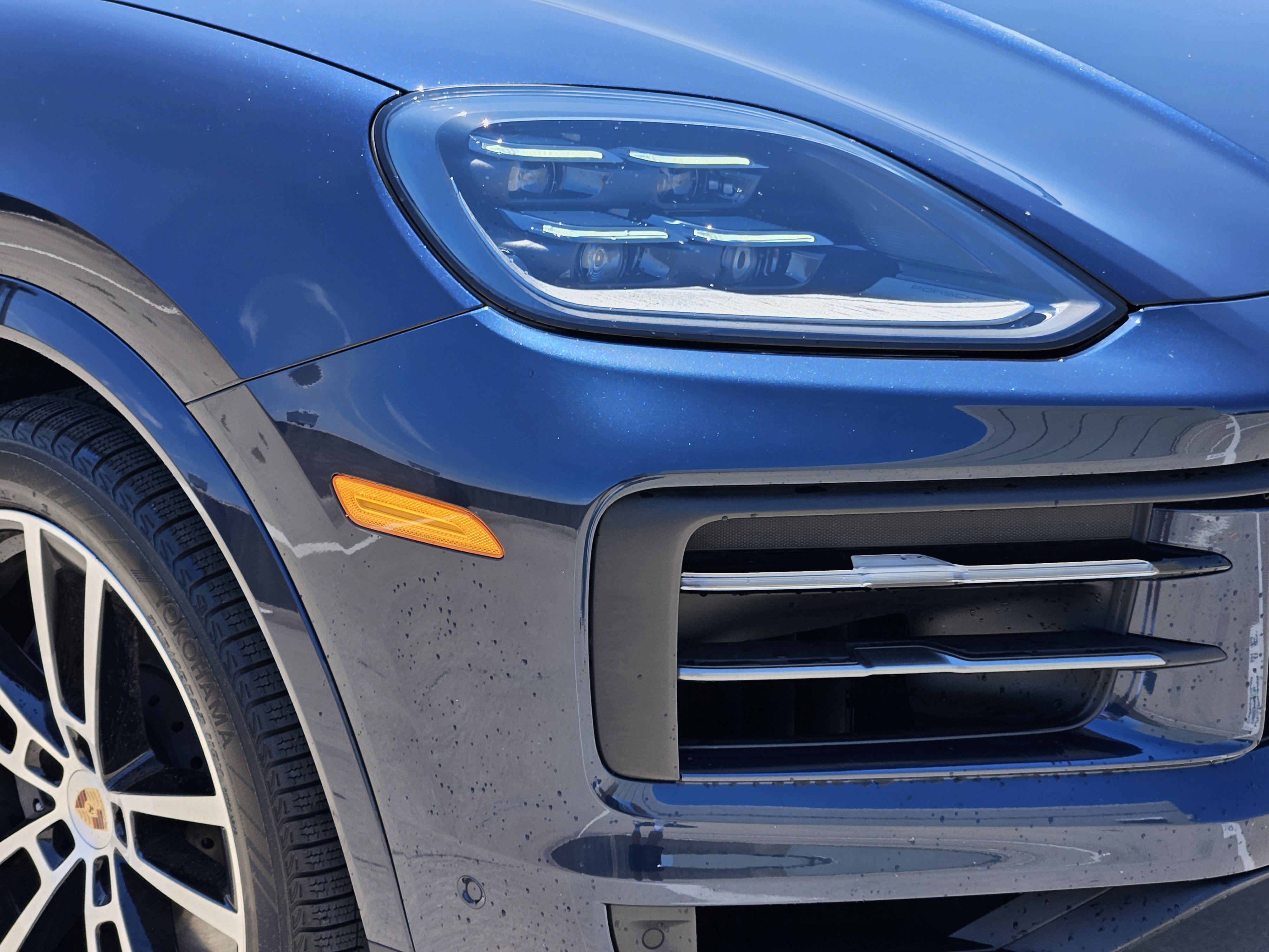 Certified 2025 Porsche Cayenne AWD/4WD image 12