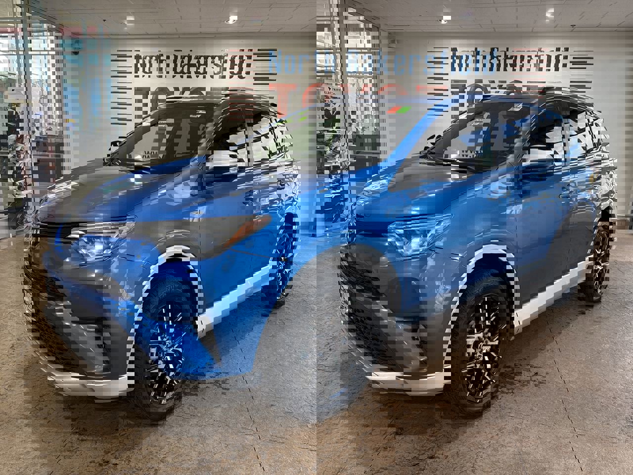 Used 2016 Toyota RAV4 SE