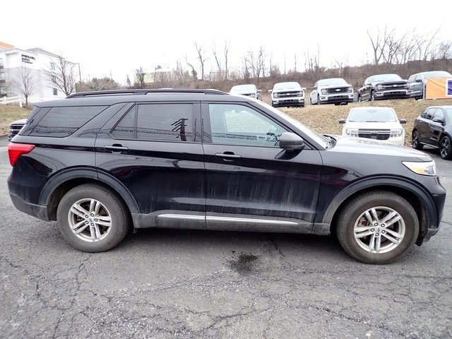 Used 2023 Ford Explorer XLT image 6