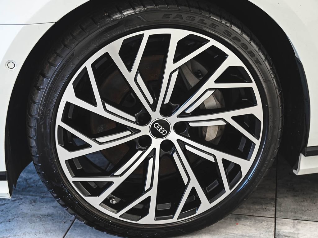 Used 2023 Audi A8 L 3.0T w/ Comfort Plus Package image 7