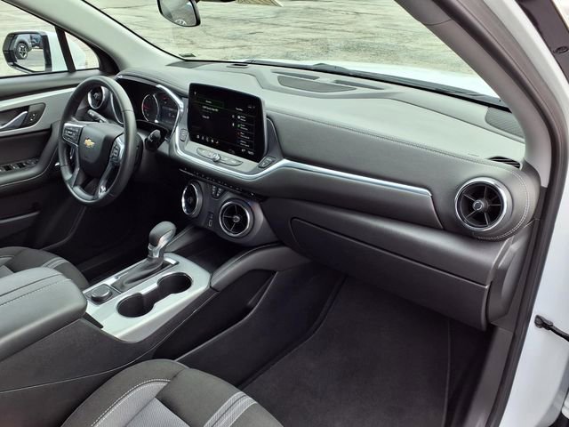 Used 2025 Chevrolet Blazer LT AWD/4WD image 79