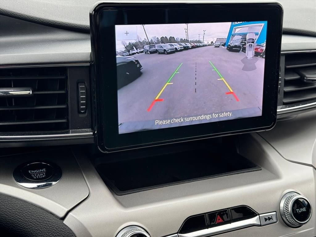 Used 2022 Ford Explorer XLT w/ Equipment Group 202A image 26