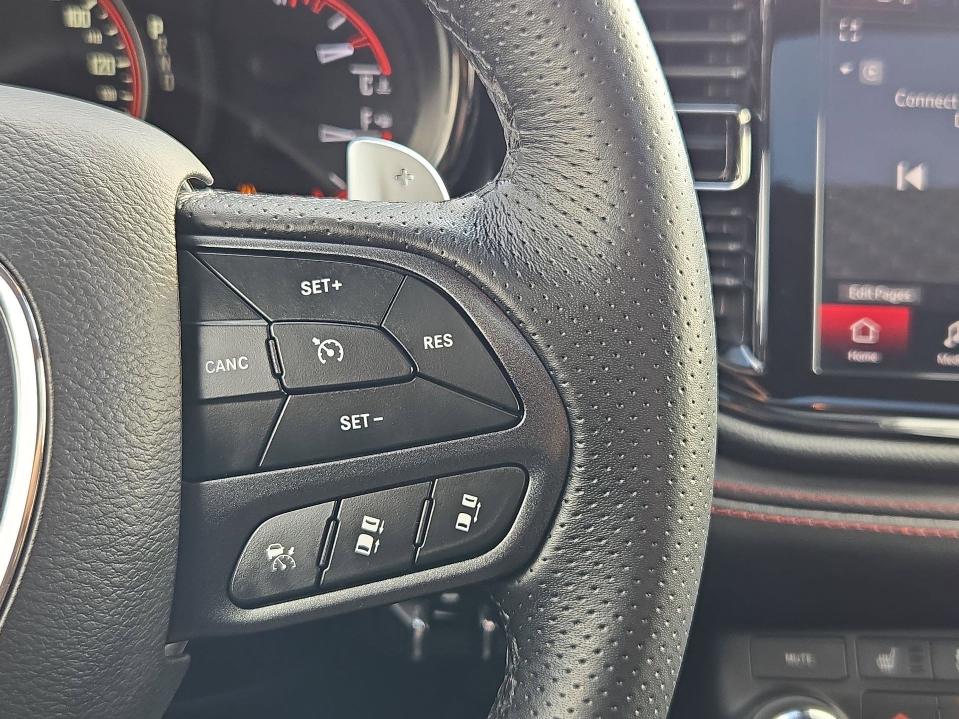 Used 2025 Dodge Durango GT image 19