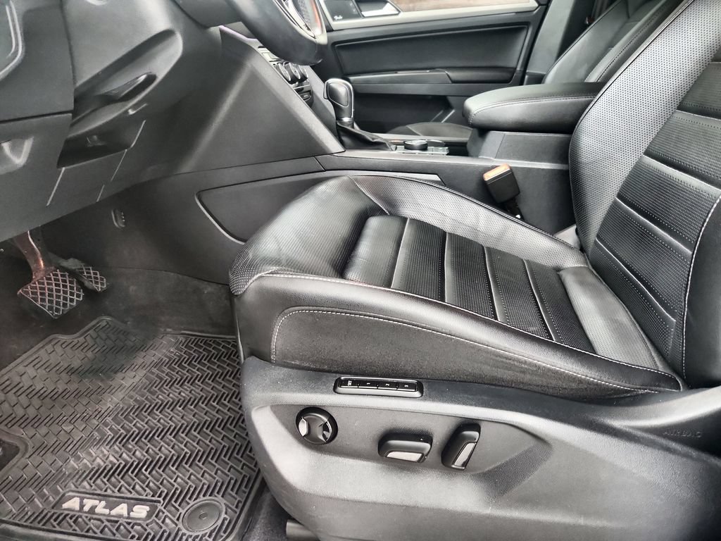 Used 2018 Volkswagen Atlas SEL Premium AWD/4WD image 21