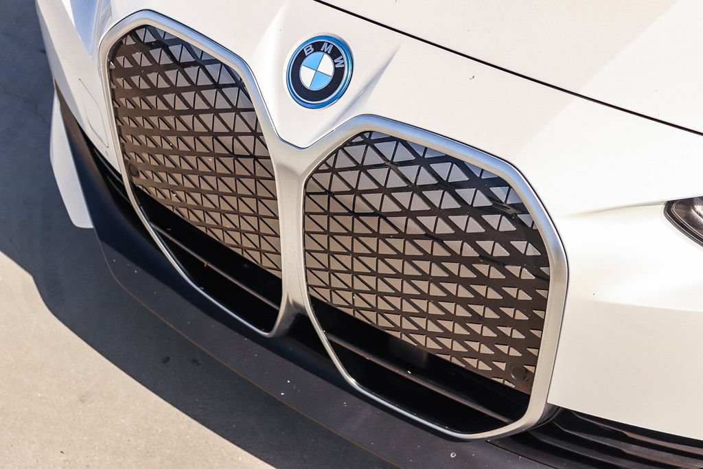Certified 2025 BMW i4 eDrive40 RWD image 11