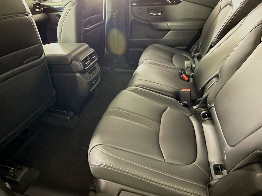 Certified 2023 Honda Pilot EX-L image 32