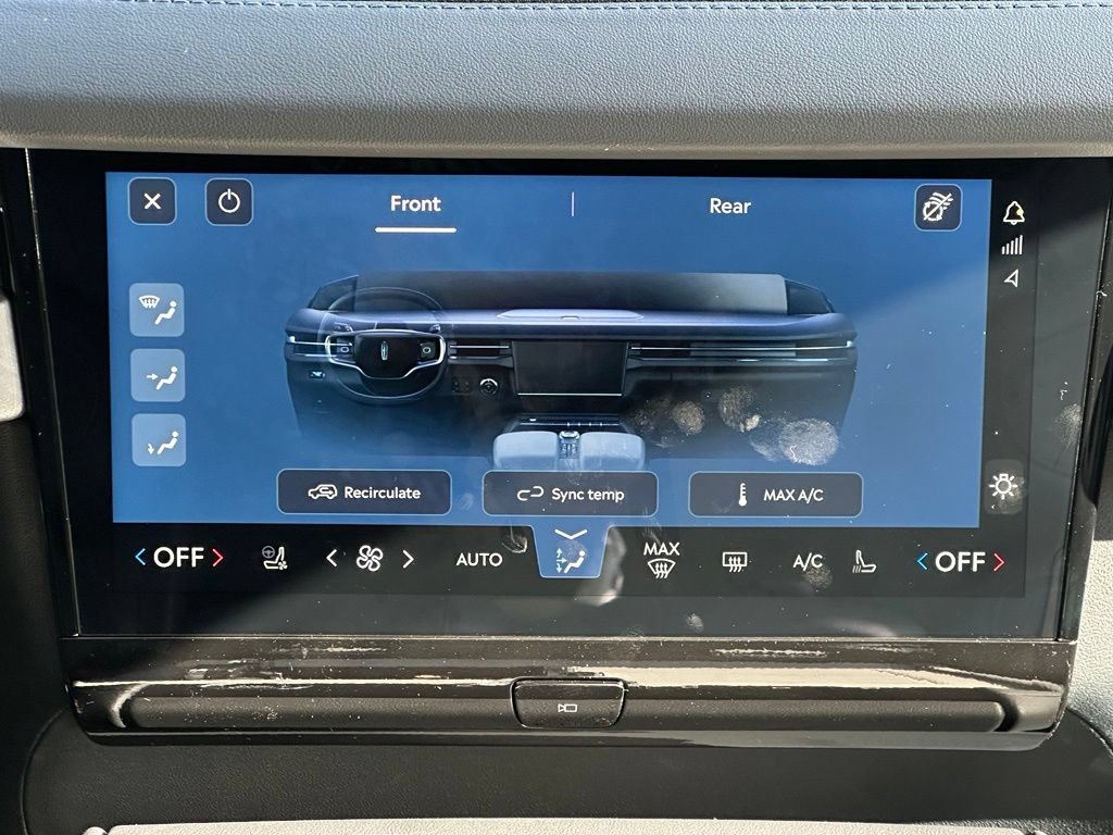 New 2027 Lincoln Navigator Reserve AWD/4WD image 14