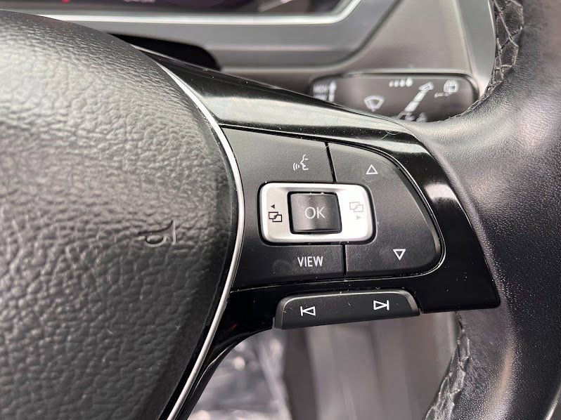 Used 2019 Volkswagen Tiguan SEL image 16