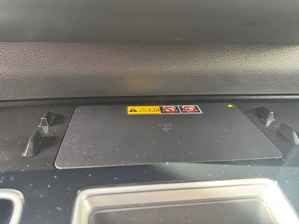 Used 2025 Toyota Sienna Platinum image 26