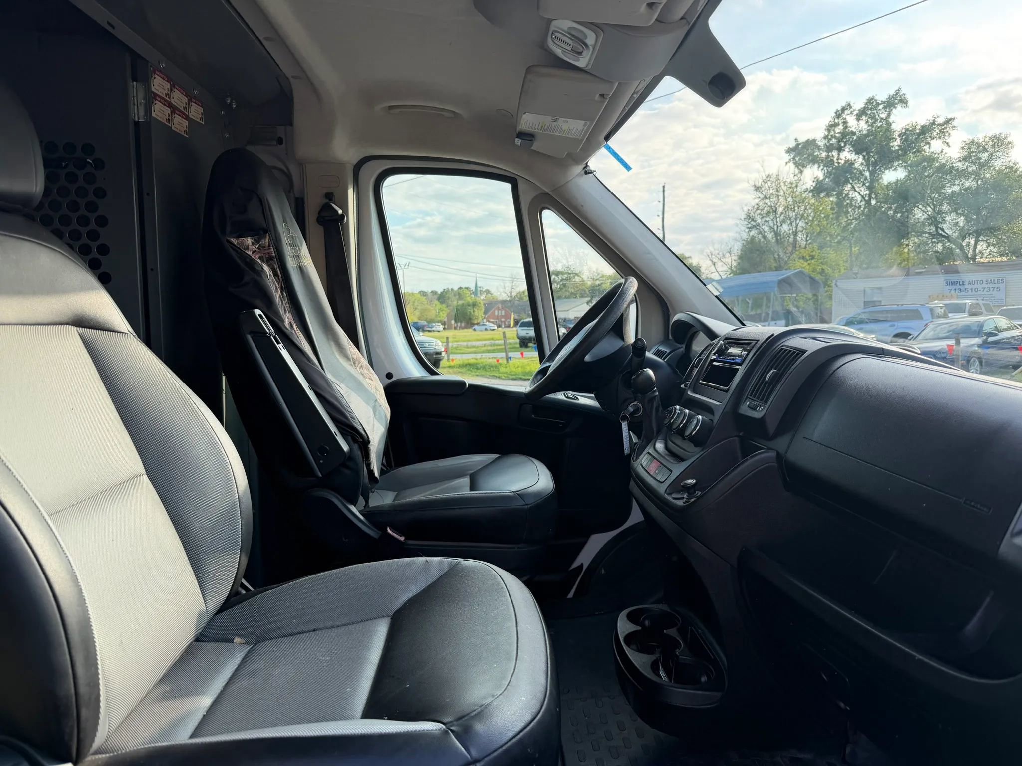Used 2016 RAM ProMaster 2500 w/ Interior Convenience Group image 16