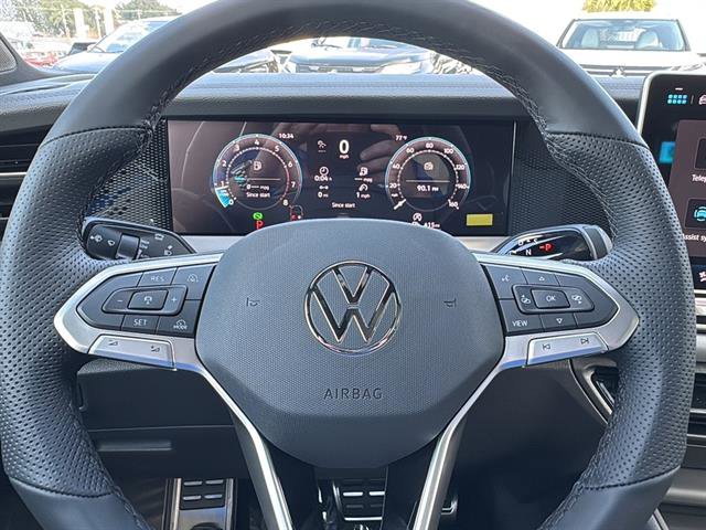 New 2026 Volkswagen Tiguan SE R-Line image 16