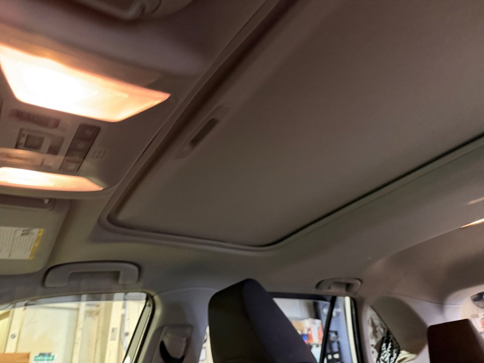 Used 2019 Toyota RAV4 XLE AWD/4WD image 25