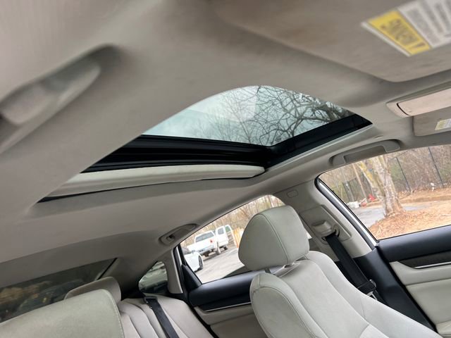 Used 2018 Honda Accord EX image 30