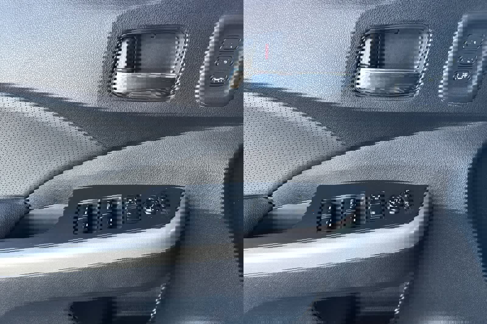 Used 2016 Honda CR-V Touring image 12