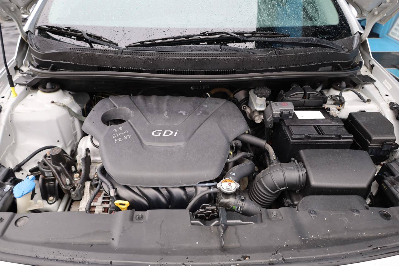 Used 2013 Hyundai Accent GS FWD image 14