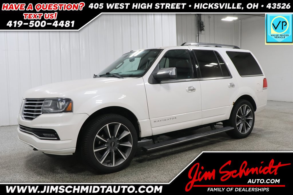 Used 2016 Lincoln Navigator Reserve image 1