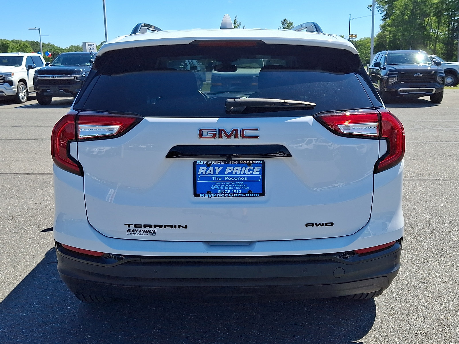 Certified 2023 GMC Terrain SLE w/ Driver Convenience Package AWD/4WD image 5