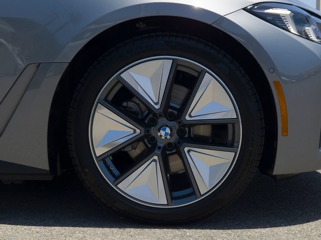 New 2026 BMW i4 eDrive40 w/ Premium Package RWD image 7