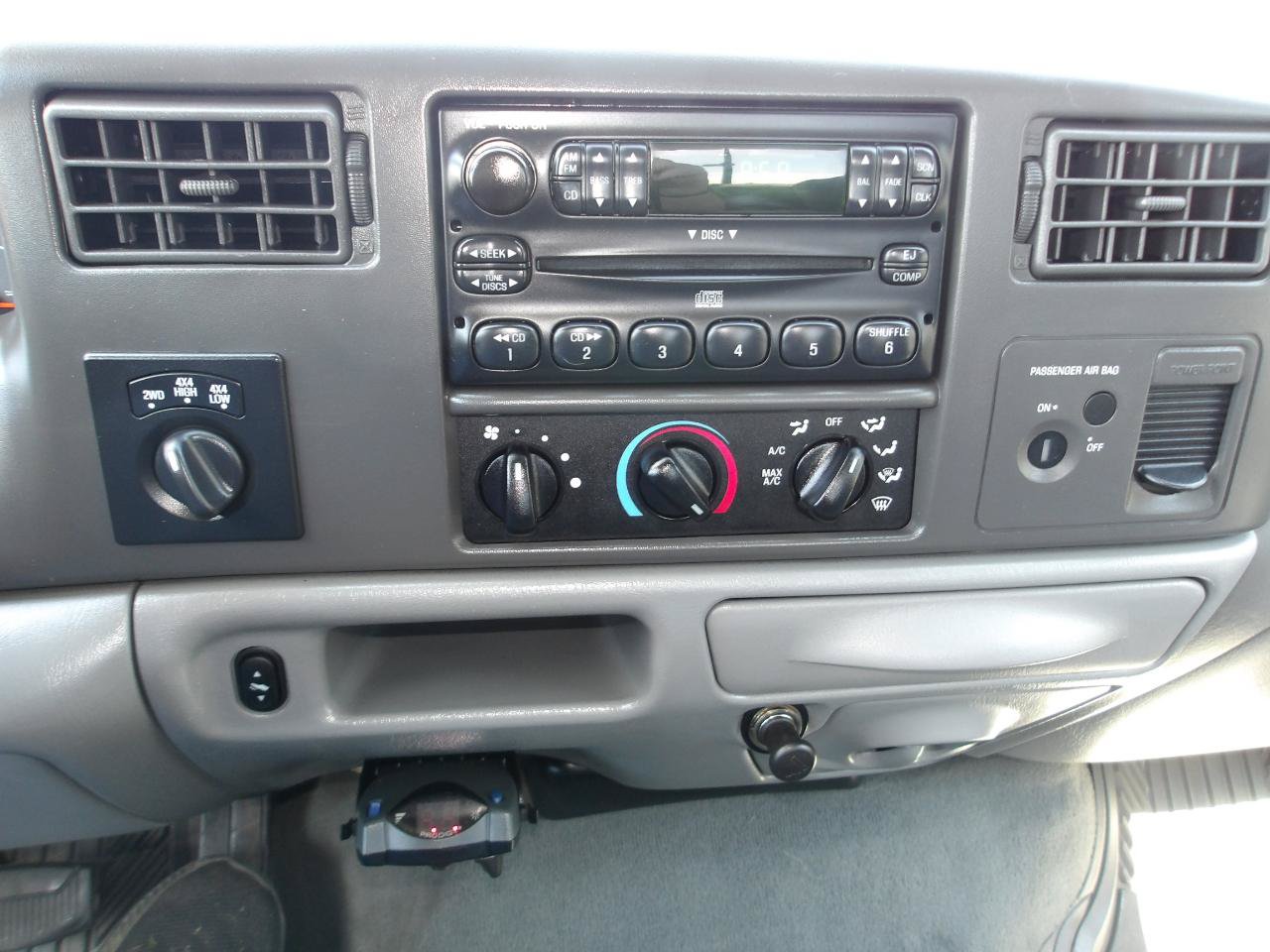 Used 2004 Ford F250 XLT AWD/4WD image 18