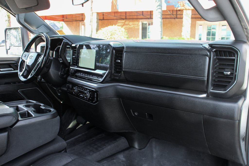 Used 2024 Chevrolet Silverado 2500 LT image 34