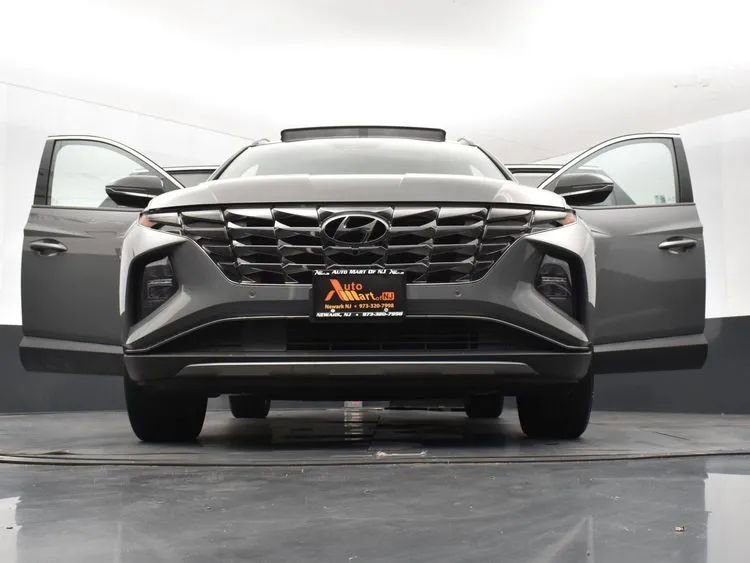 Used 2024 Hyundai Tucson Limited image 11