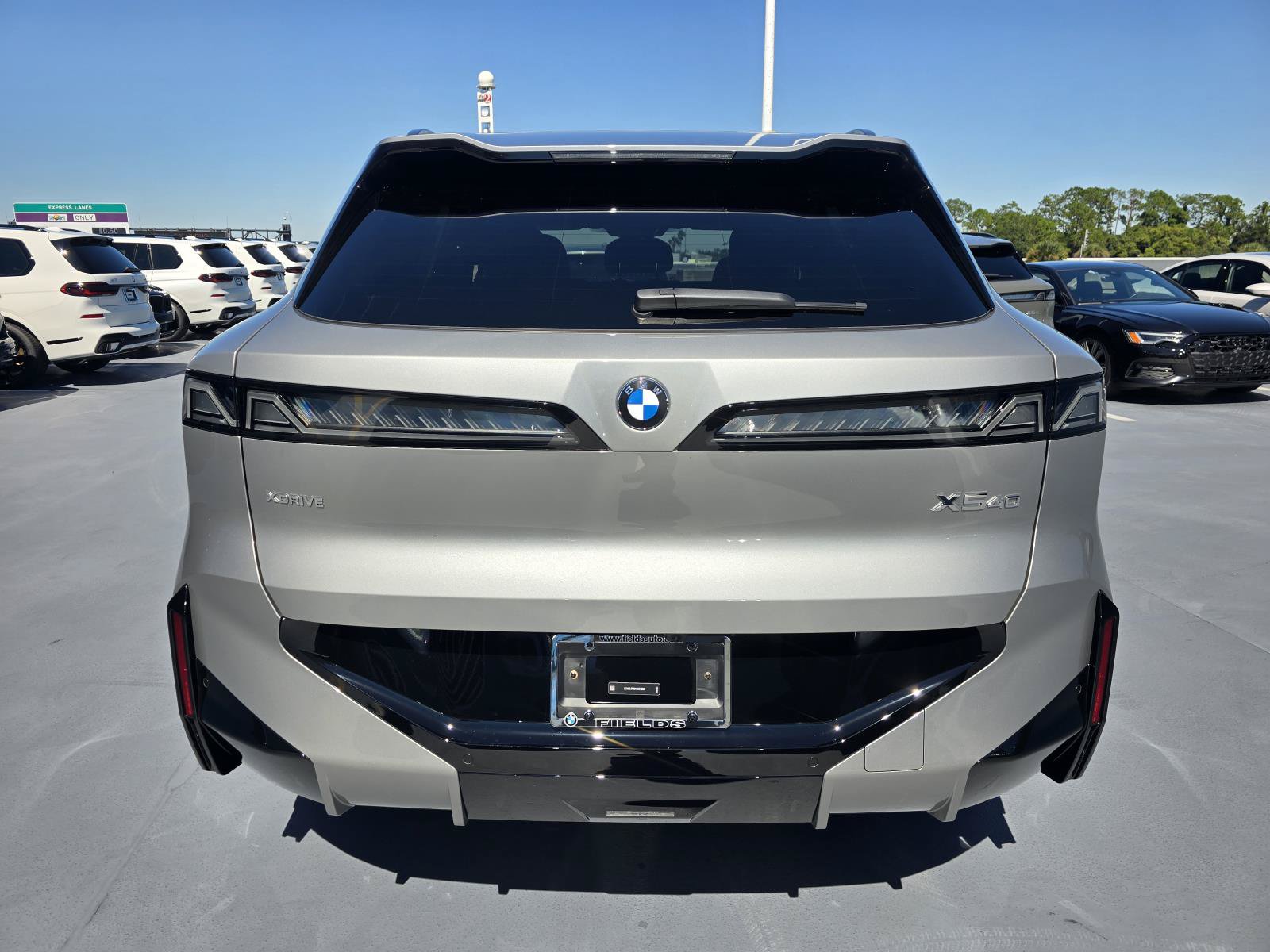 New 2027 BMW X5 xDrive40i w/ M Sport Professional Package AWD/4WD image 3