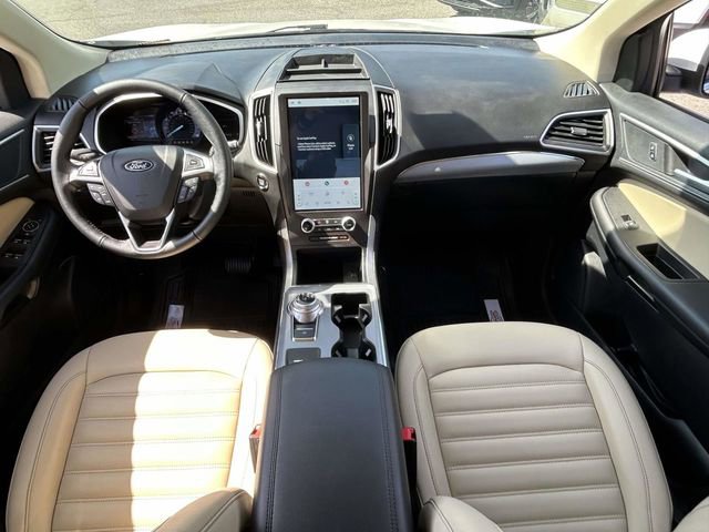 Used 2021 Ford Edge SEL w/ Convenience Package image 10