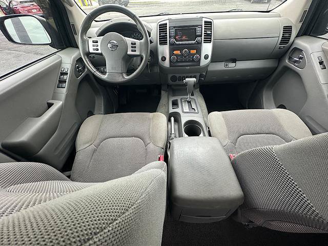 Used 2016 Nissan Frontier SV w/ SV Value Truck Package RWD image 15