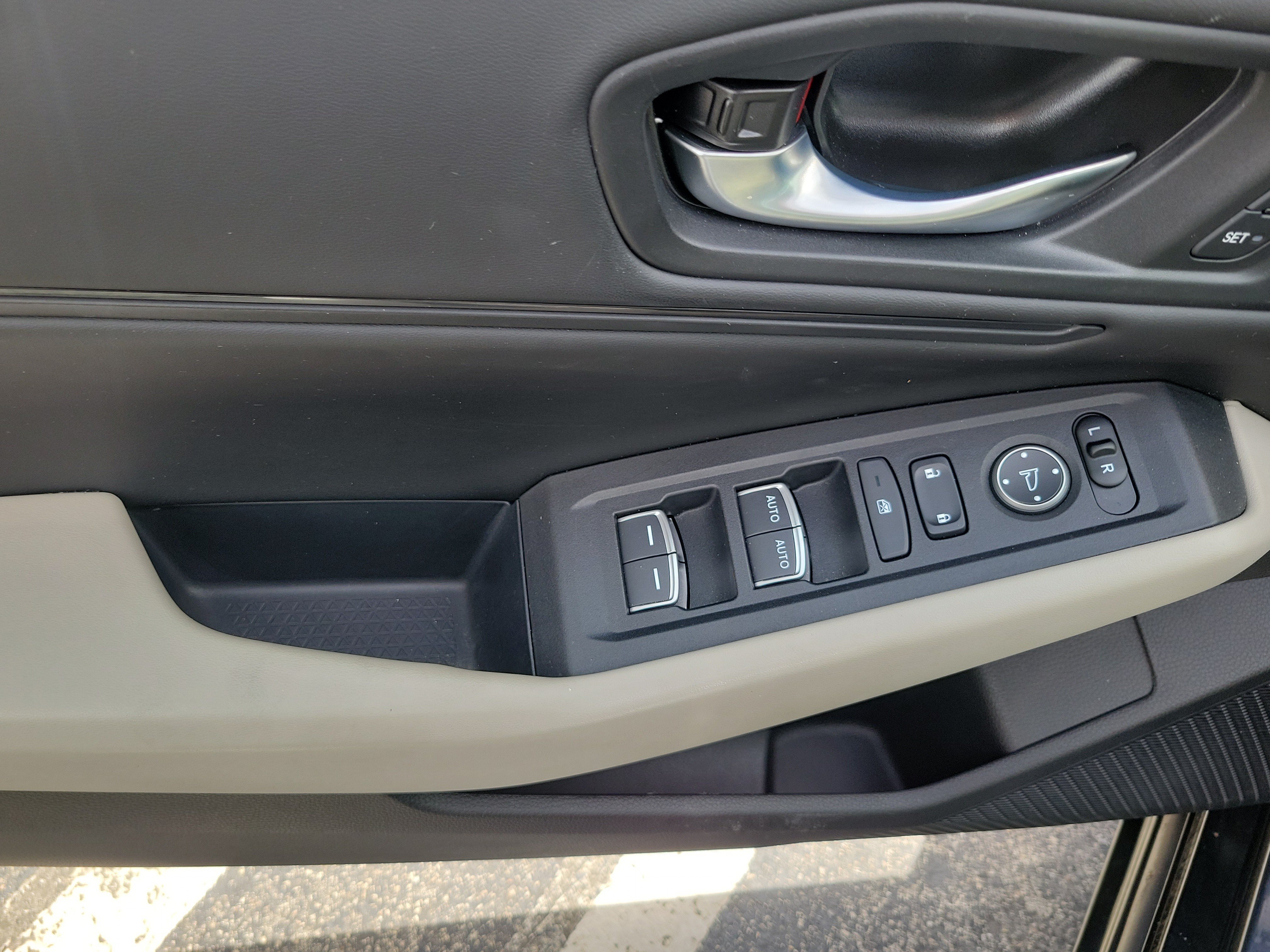 Used 2024 Honda Accord EX-L image 16