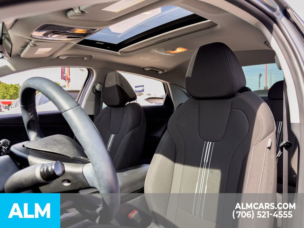 Used 2024 Hyundai Elantra SEL w/ Convenience Package FWD image 10