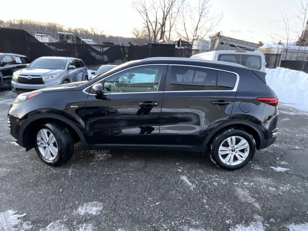 Used 2019 Kia Sportage LX w/ LX Popular Package image 2