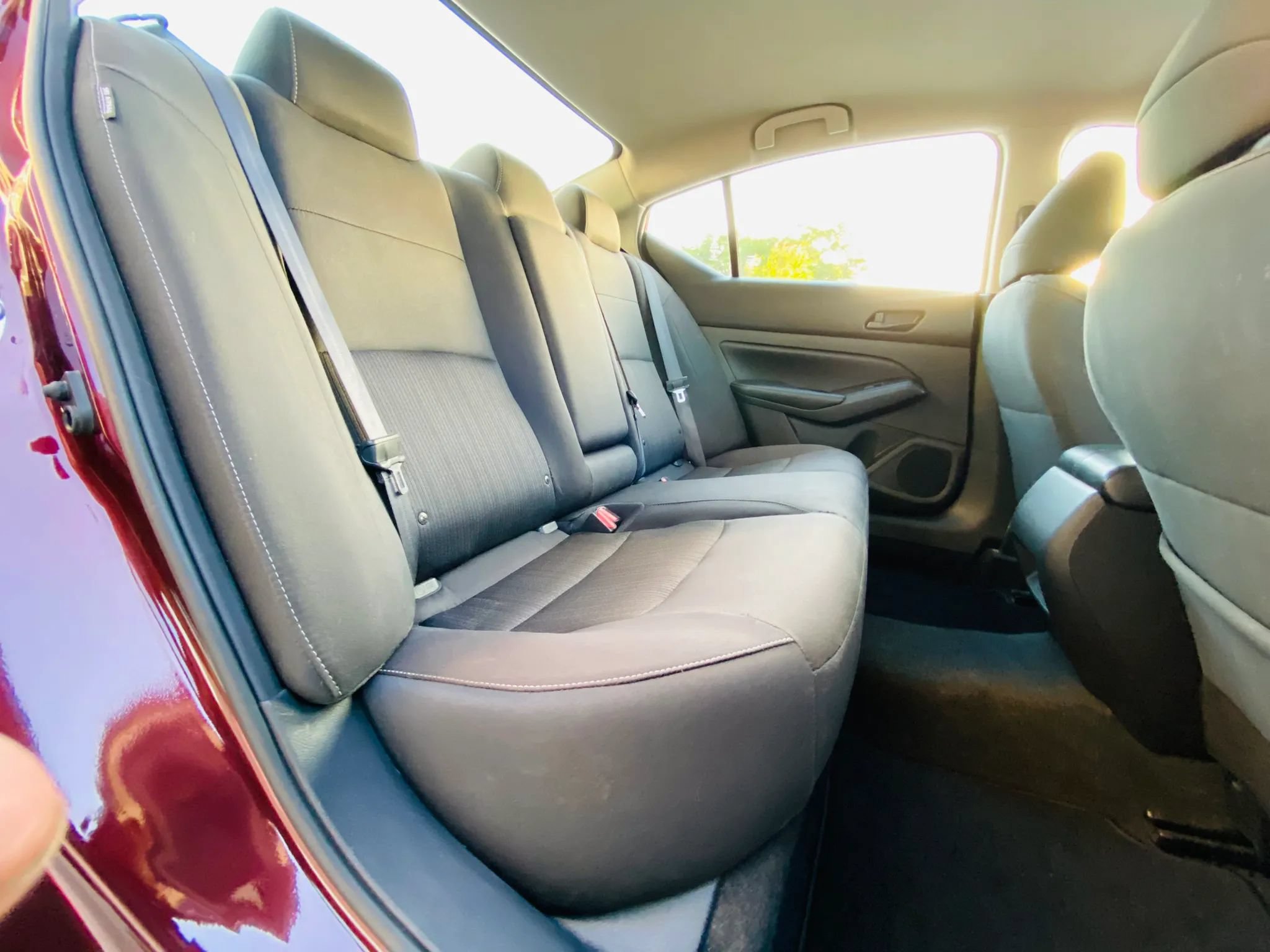 Used 2025 Nissan Altima 2.5 SV FWD image 17