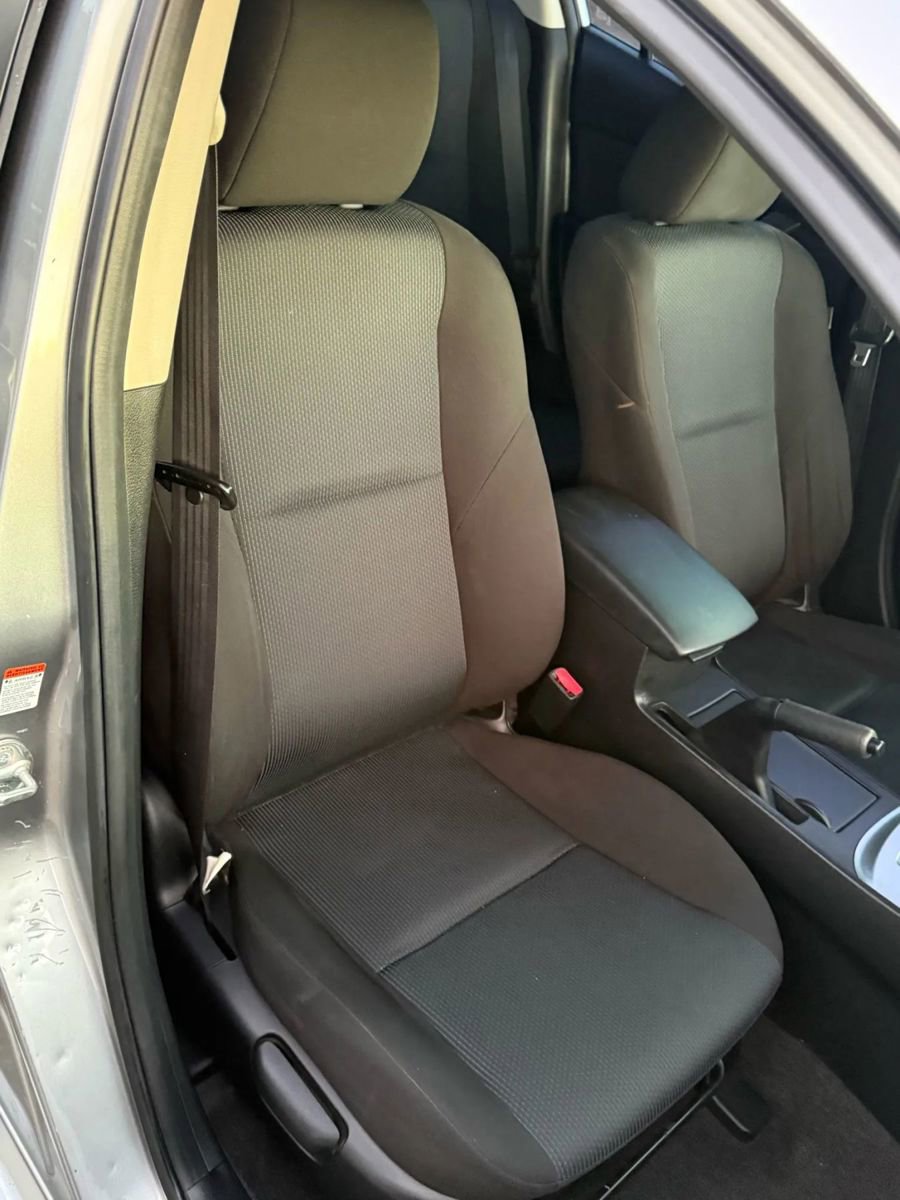 Used 2010 MAZDA MAZDA3 i Touring image 24