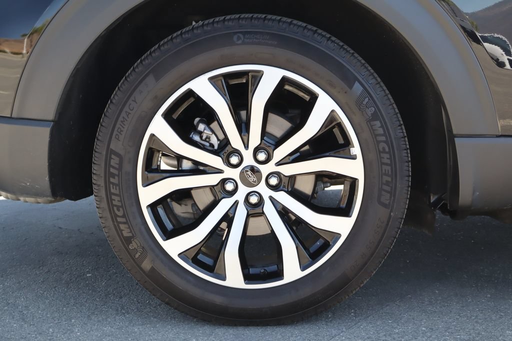 Used 2025 Ford Explorer ST-Line w/ Premium Package RWD image 10