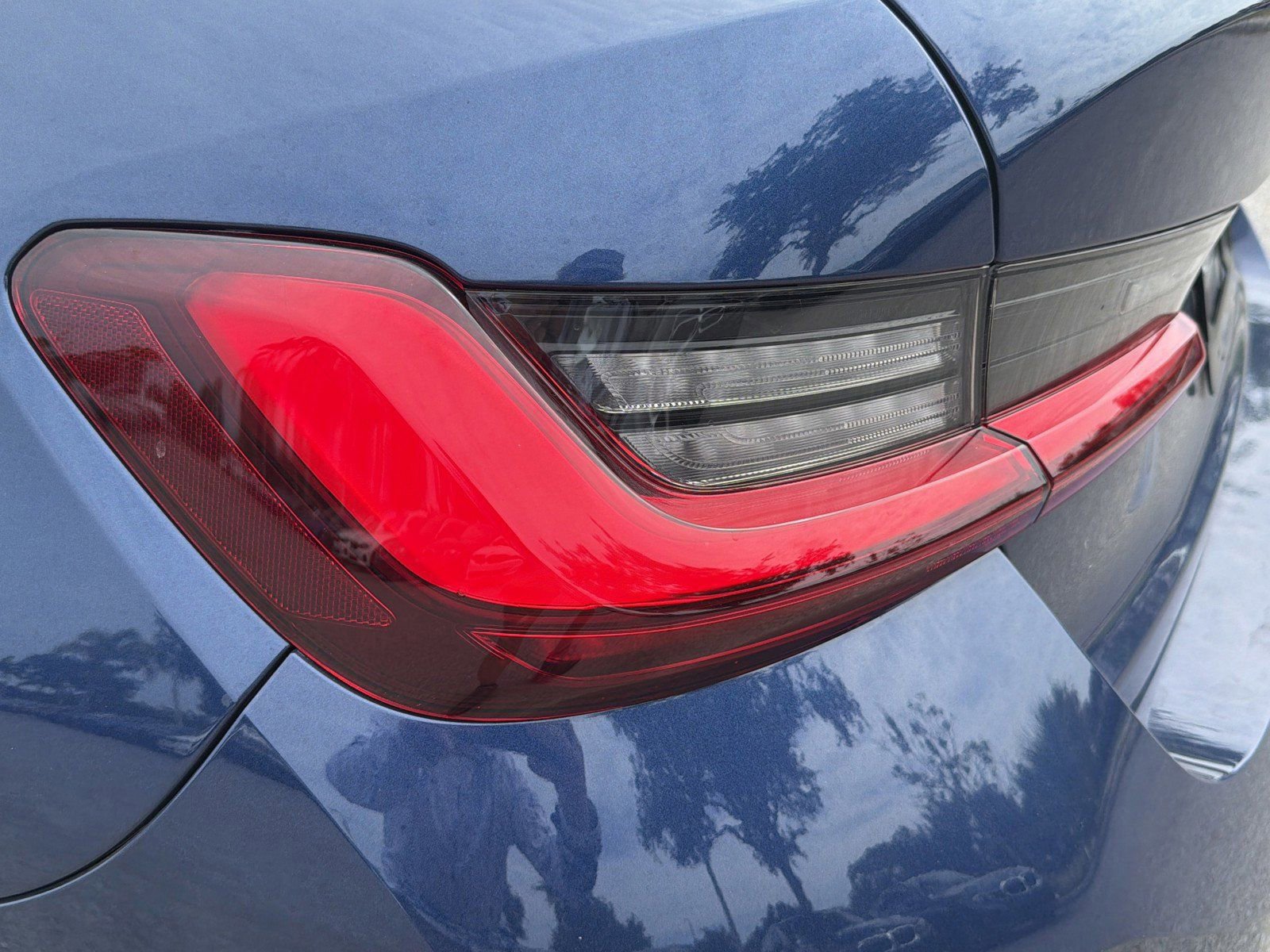 Used 2023 BMW 330i Sedan w/ Premium Package RWD image 10