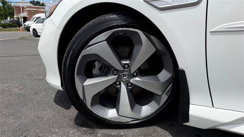 Used 2018 Honda Accord Touring image 15