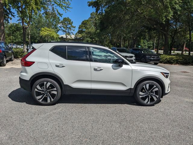 New 2026 Volvo XC40 B5 Ultra w/ Climate Package image 3
