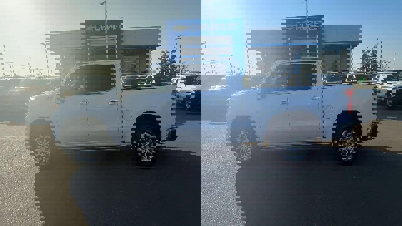 Used 2022 Chevrolet Silverado 1500 LTZ w/ LTZ Premium Package image 4