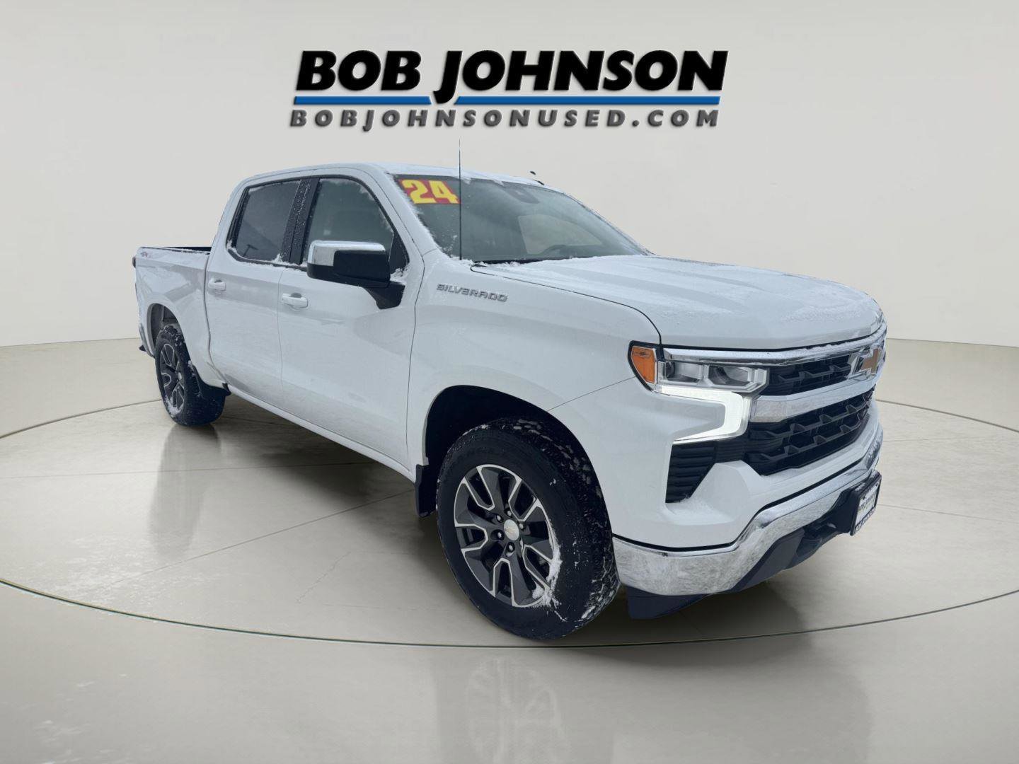 Used 2024 Chevrolet Silverado 1500 LT image 1