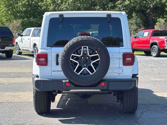 New 2027 Jeep Wrangler Unlimited Sahara AWD/4WD image 34