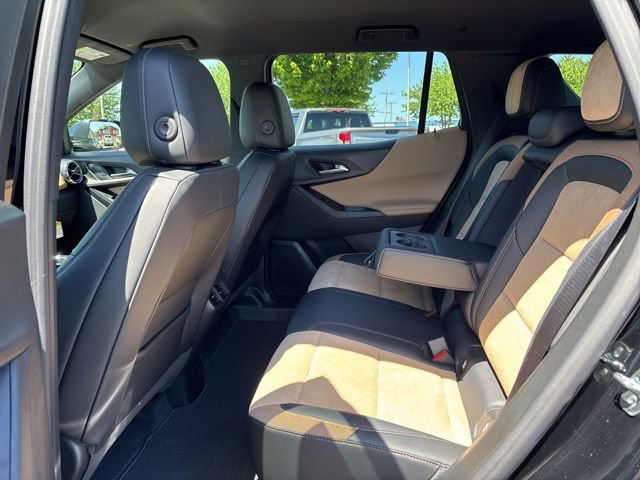 New 2026 Chevrolet Equinox ACTIV w/ Convenience Package III AWD/4WD image 34