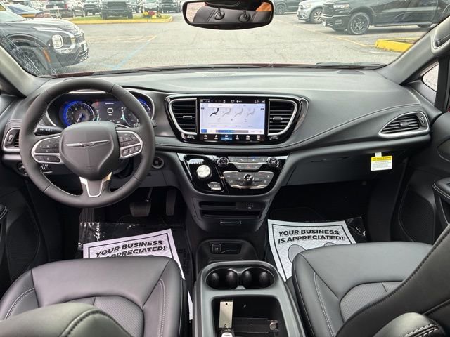 New 2026 Chrysler Pacifica Select image 10
