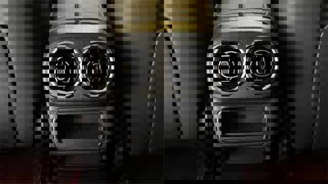 Certified 2025 Mercedes-Benz GLC 300 4MATIC image 25